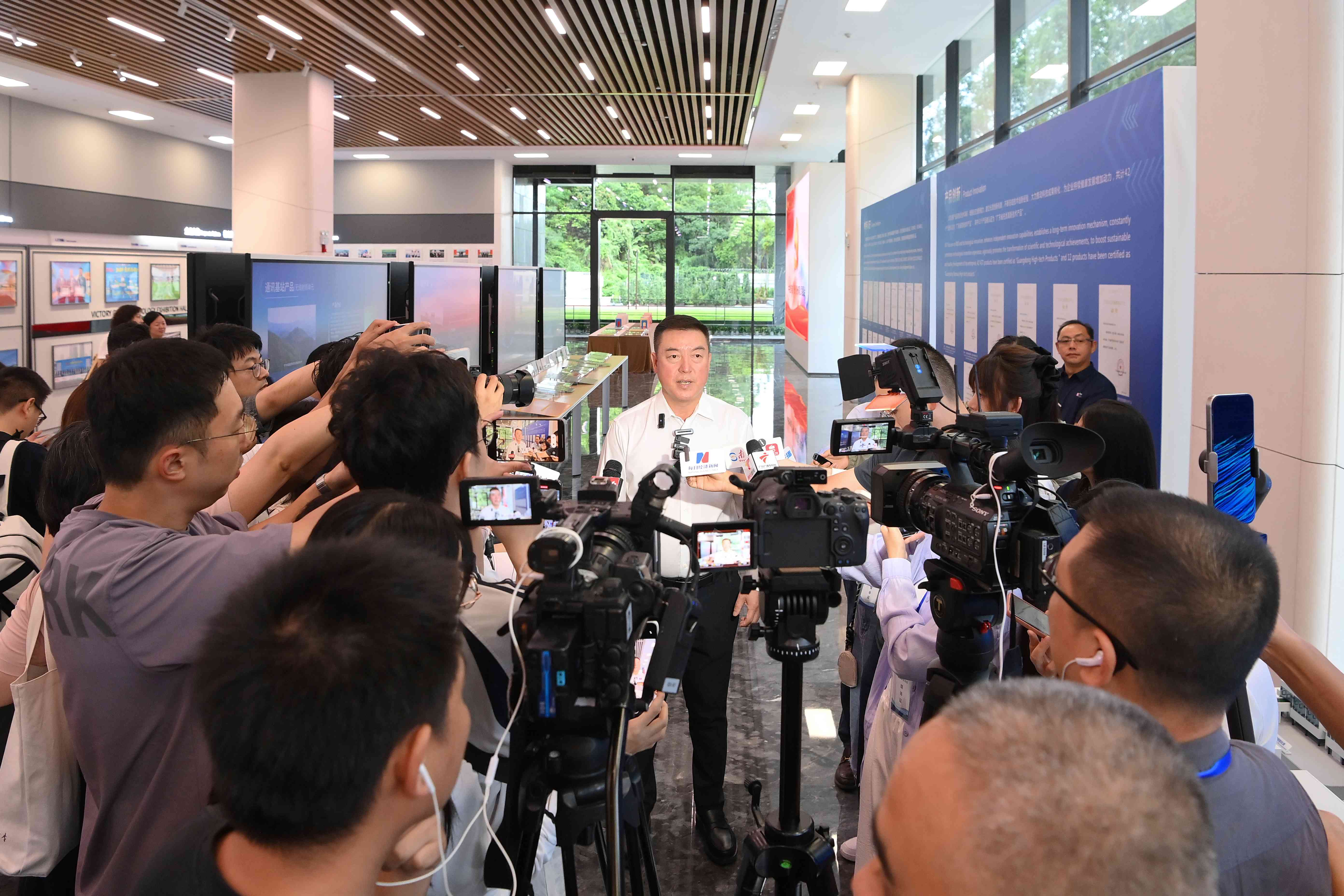 “活力中國(guó)調(diào)研行”主題采訪活動(dòng)走進(jìn)勝宏科技